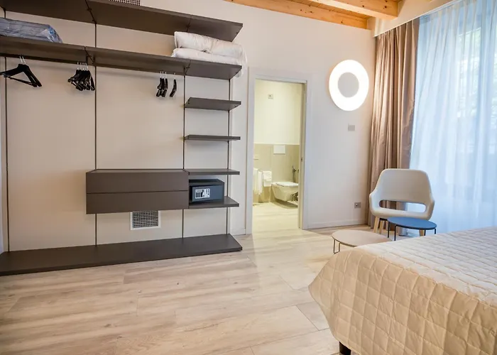 Residenza Dipiu לינה וארוחת בוקר סאלו