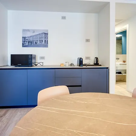 Bed & Breakfast Residenza Dipiu 3*