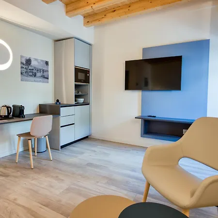 Residenza Dipiu 3* Salò